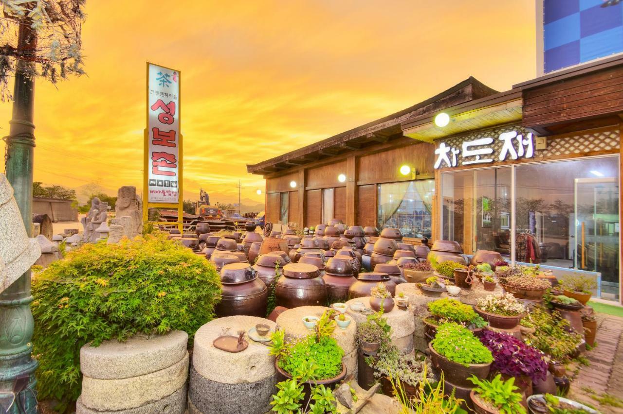 Sungbo Youth Hostel Mungyeong Exterior foto